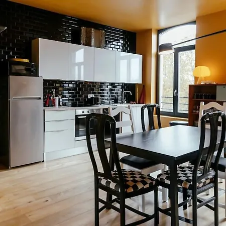 Le Retro Chic - Grand Duplex Pour 6 Dans Le Centre *