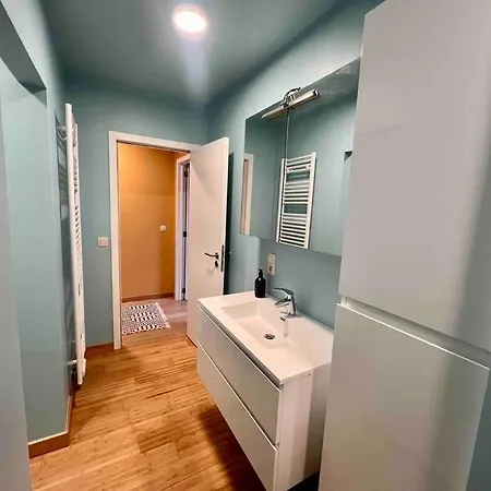 Le Retro Chic - Grand Duplex Pour 6 Dans Le Centre 리에주