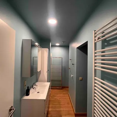 아파트 Le Retro Chic - Grand Duplex Pour 6 Dans Le Centre 리에주
